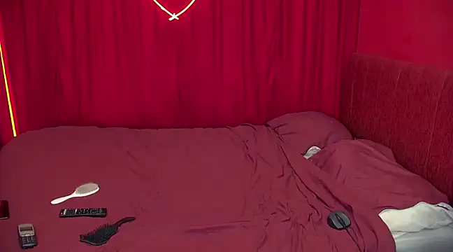 Snapshot of FerrariRedxBabestation chatting on 01.18.25 FerrariRedxBabestation online show from 01.18.25