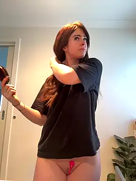 aus queen online show from 11.28.25