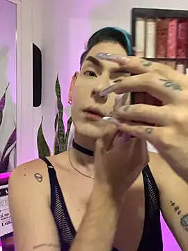 Ambar Jhones online show from 12.18.24