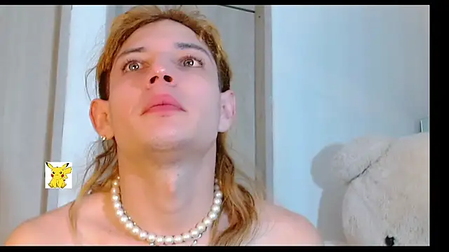 Snapshot of honey_skin chatting on 03.18.25 honey skin online show from 03.18.25