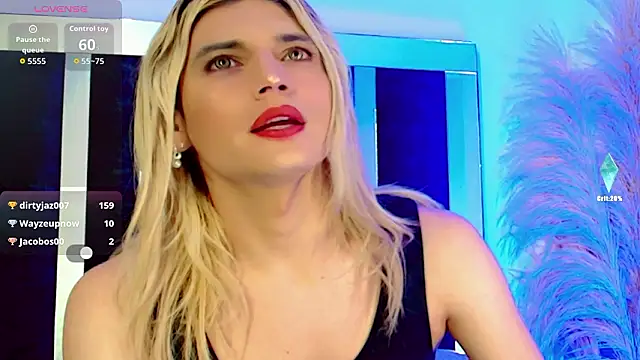 Snapshot of honey_skin chatting on 02.08.26 honey skin online show from 02.08.26