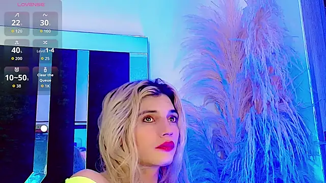 Snapshot of honey_skin chatting on 02.25.26 honey skin online show from 02.25.26