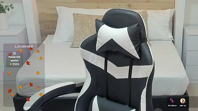 candy summer28 online show from 10.20.25