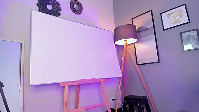 helenaduque  online show from 01.18.26