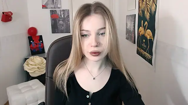 HeyDoraa online show from 01.31.25