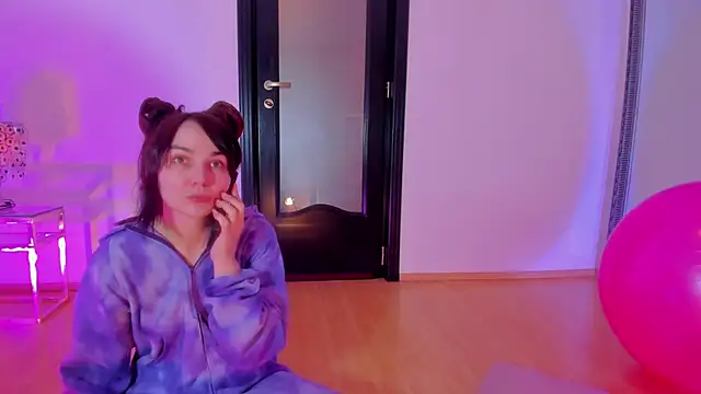 1Munique online show from 02.10.26