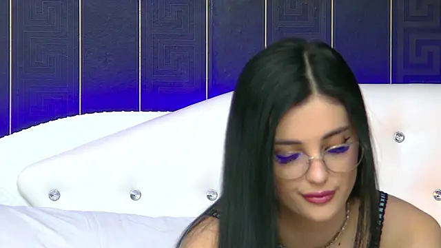 Snapshot of SophiaVilner chatting on 01.24.25 SophiaVilner online show from 01.24.25