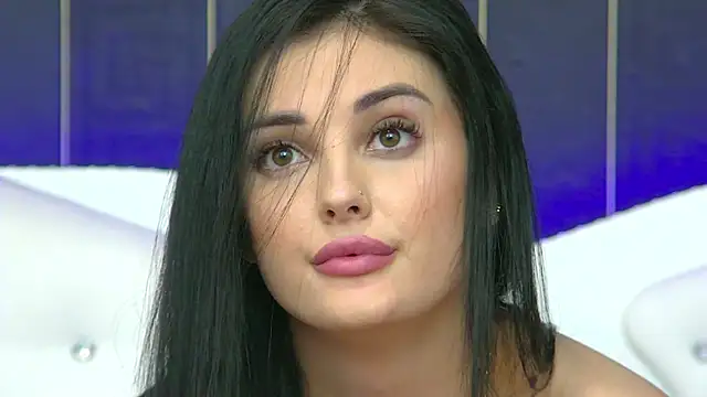 Snapshot of SophiaVilner chatting on 03.03.25 SophiaVilner online show from 03.03.25