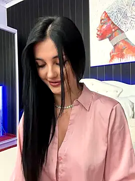 Snapshot of SophiaVilner chatting on 09.17.25 SophiaVilner online show from 09.17.25