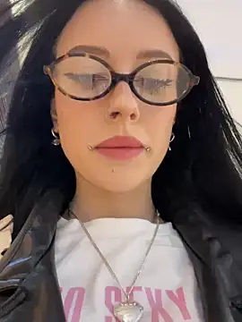 Melissa crazy online show from 12.15.24