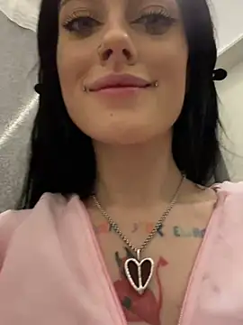 Melissa crazy online show from 12.22.24