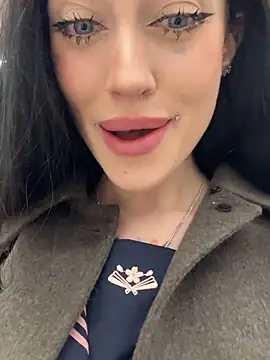 Melissa crazy online show from 10.13.25