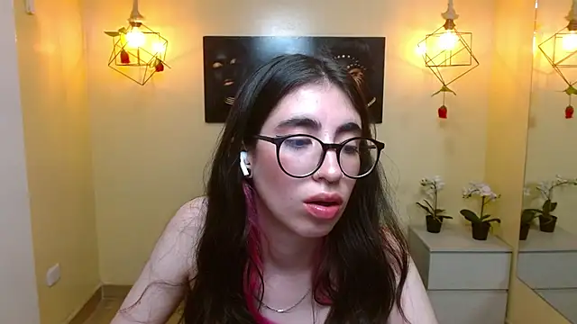 LenaRoses online show from 03.02.25