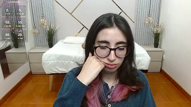 LenaRoses online show from 09.19.25