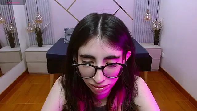 LenaRoses online show from 11.21.25