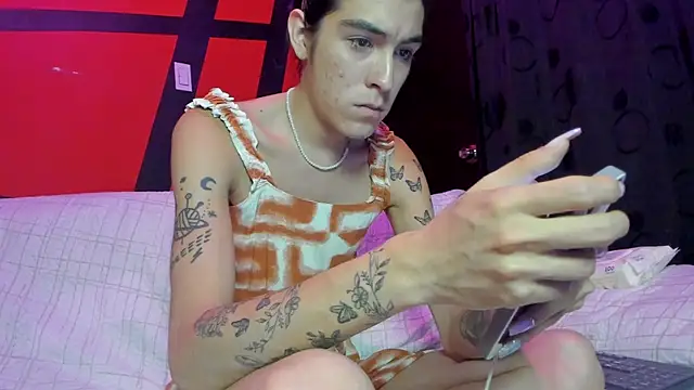 Snapshot of Chaminela_27 chatting on 02.25.25 Chaminela 27 online show from 02.25.25