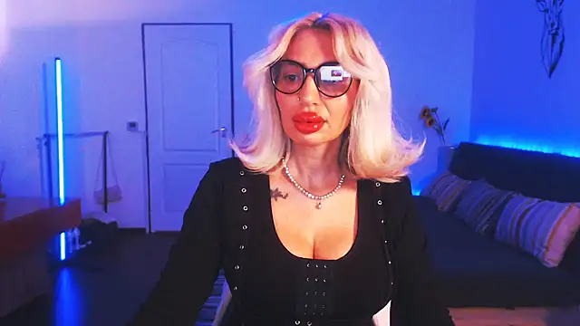 beauty chl0e online show from 12.30.24