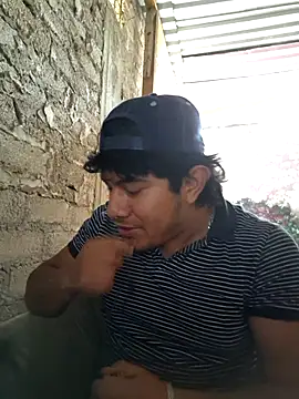 GusssHOT online show from 04.13.26