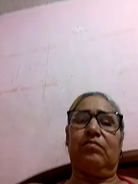  candi online show from 10.04.25