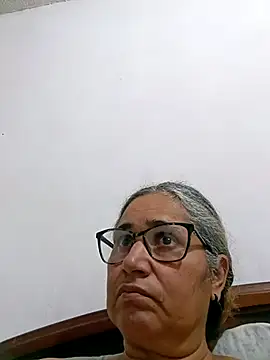  candi online show from 04.05.26