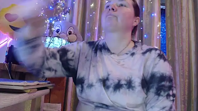 amorelara online show from 04.19.26