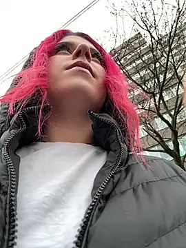 RiriRoseey online show from 02.06.25