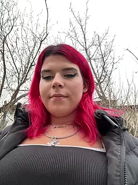 RiriRoseey online show from 03.11.25