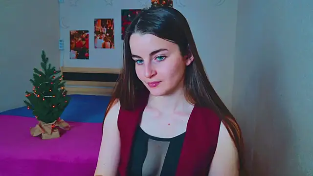 Miss Arwen online show from 12.24.24