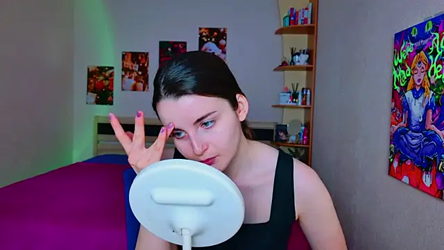 Miss Arwen online show from 02.06.25