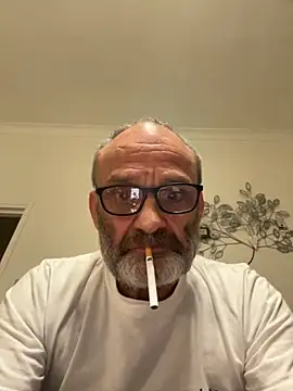 Snapshot of Shyboy817 chatting on 09.13.25 Shyboy817 online show from 09.13.25