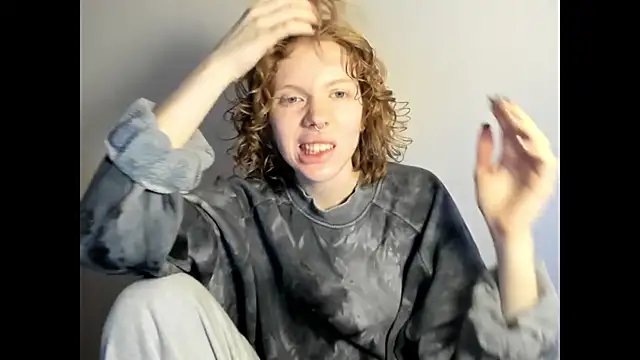 StellaDavis online show from 11.28.25