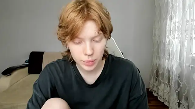 Snapshot of StellaDavis chatting on 07.18.26 StellaDavis online show from 07.18.26