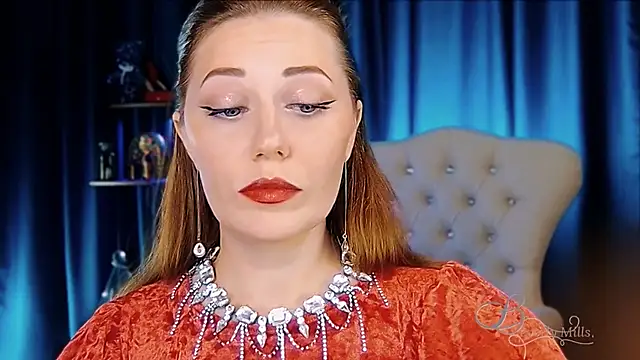 Snapshot of MissBeverlyMills chatting on 07.18.26 MissBeverlyMills online show from 07.18.26