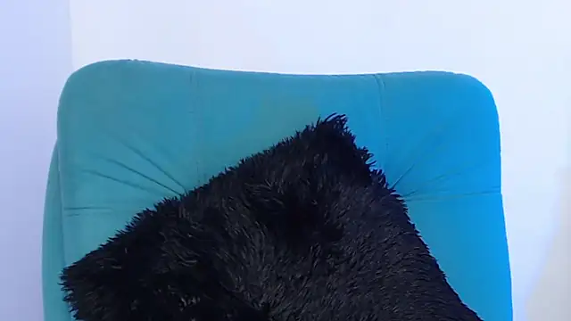 Snapshot of hantonella_ chatting on 12.13.24 hantonella online show from 12.13.24