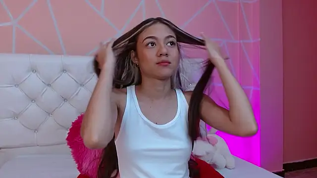 Snapshot of hantonella_ chatting on 09.12.25 hantonella online show from 09.12.25