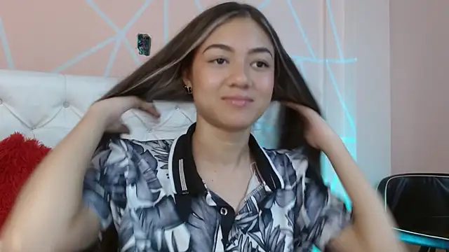 Snapshot of hantonella_ chatting on 09.16.25 hantonella online show from 09.16.25