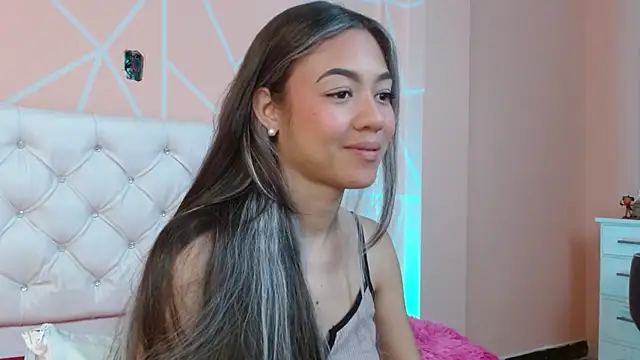 Snapshot of hantonella_ chatting on 09.26.25 hantonella online show from 09.26.25