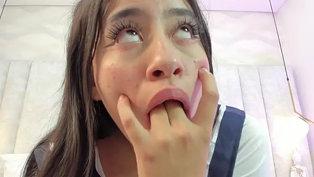 im giselle  online show from 03.17.25