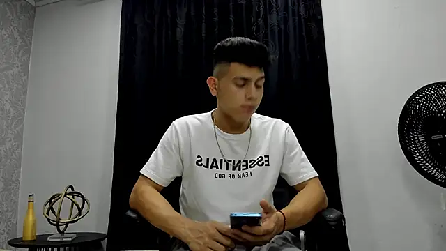 andrew rose  online show from 01.30.25