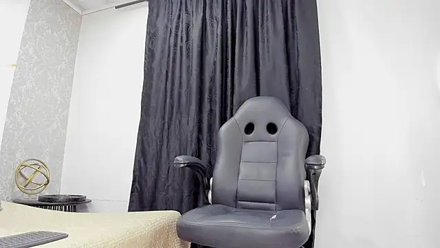 andrew rose  online show from 03.21.25