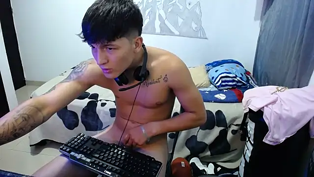 Snapshot of Pharaon_71 chatting on 02.14.26 Pharaon 71 online show from 02.14.26