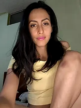 Snapshot of Anahi_cake chatting on 02.12.25 Anahi cake online show from 02.12.25