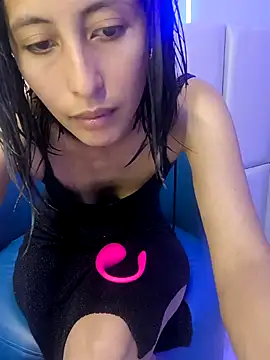 Snapshot of Anahi_cake chatting on 02.14.26 Anahi cake online show from 02.14.26