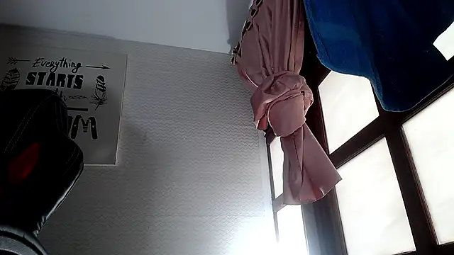 Lina23  online show from 04.16.26