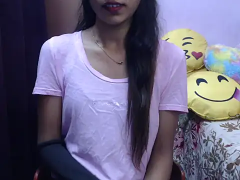 Snapshot of Angel_kiyara chatting on 10.17.25 Angel kiyara online show from 10.17.25