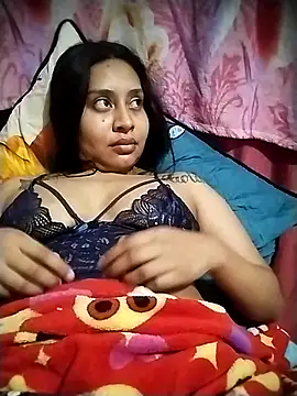 Snapshot of Jarapaol chatting on 10.31.25 Jarapaol online show from 10.31.25