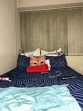 Kinkyy  online show from 10.16.25