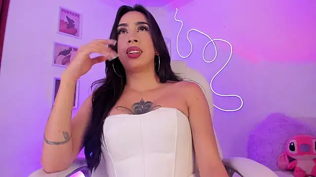 Snapshot of JulietaBomGV chatting on 03.01.25 JulietaBomGV online show from 03.01.25