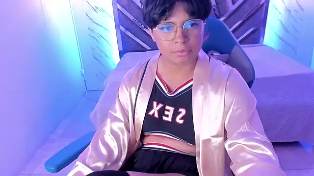 Emmapark  online show from 02.06.25