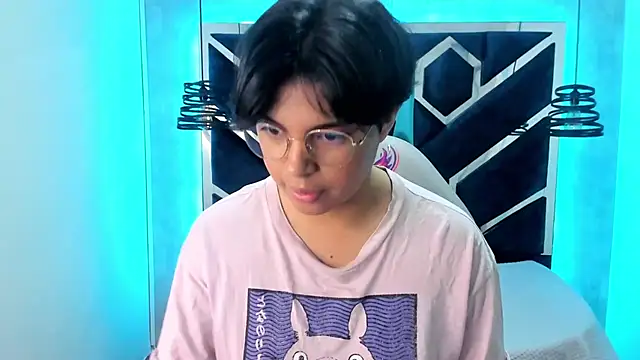 Emmapark  online show from 02.23.25